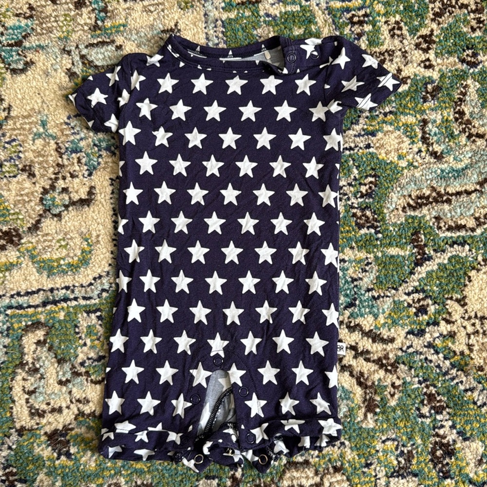 Stars Shortie Romper Bums & Roses